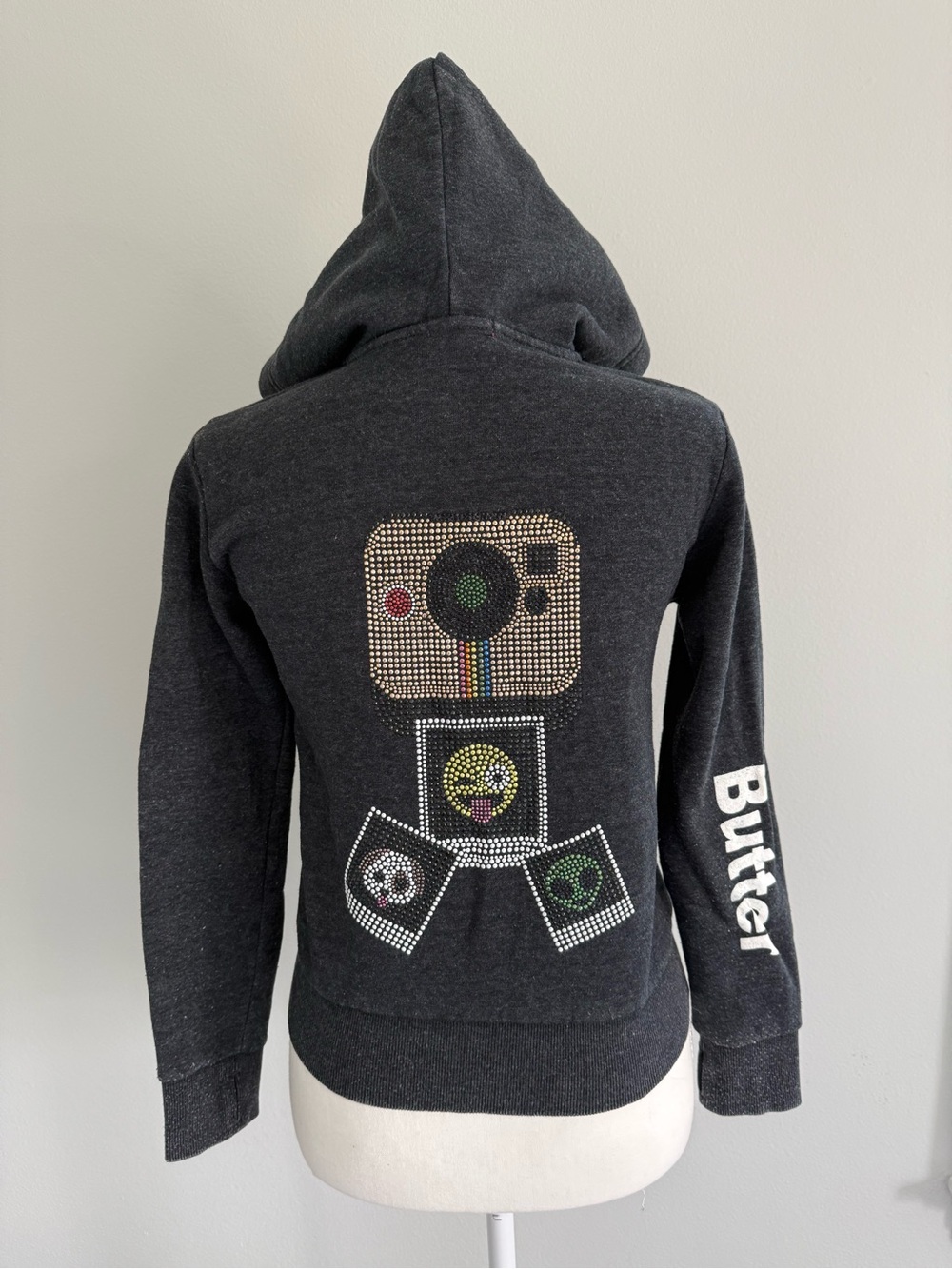Butter Girls’ Mineral Wash Embellished Camera Emoji Fleece Hoodie, M (8-10)